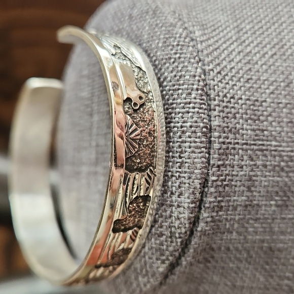 NWOT Native American Navajo Handmade Sterling Storyteller Bracelet ❤️🐑 - Picture 7 of 14